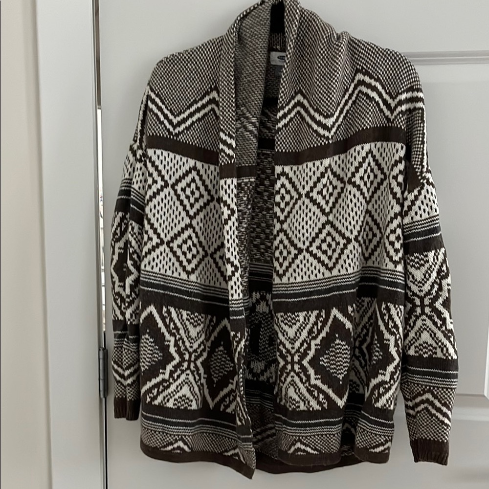 Old Navy open cardigan. Size M